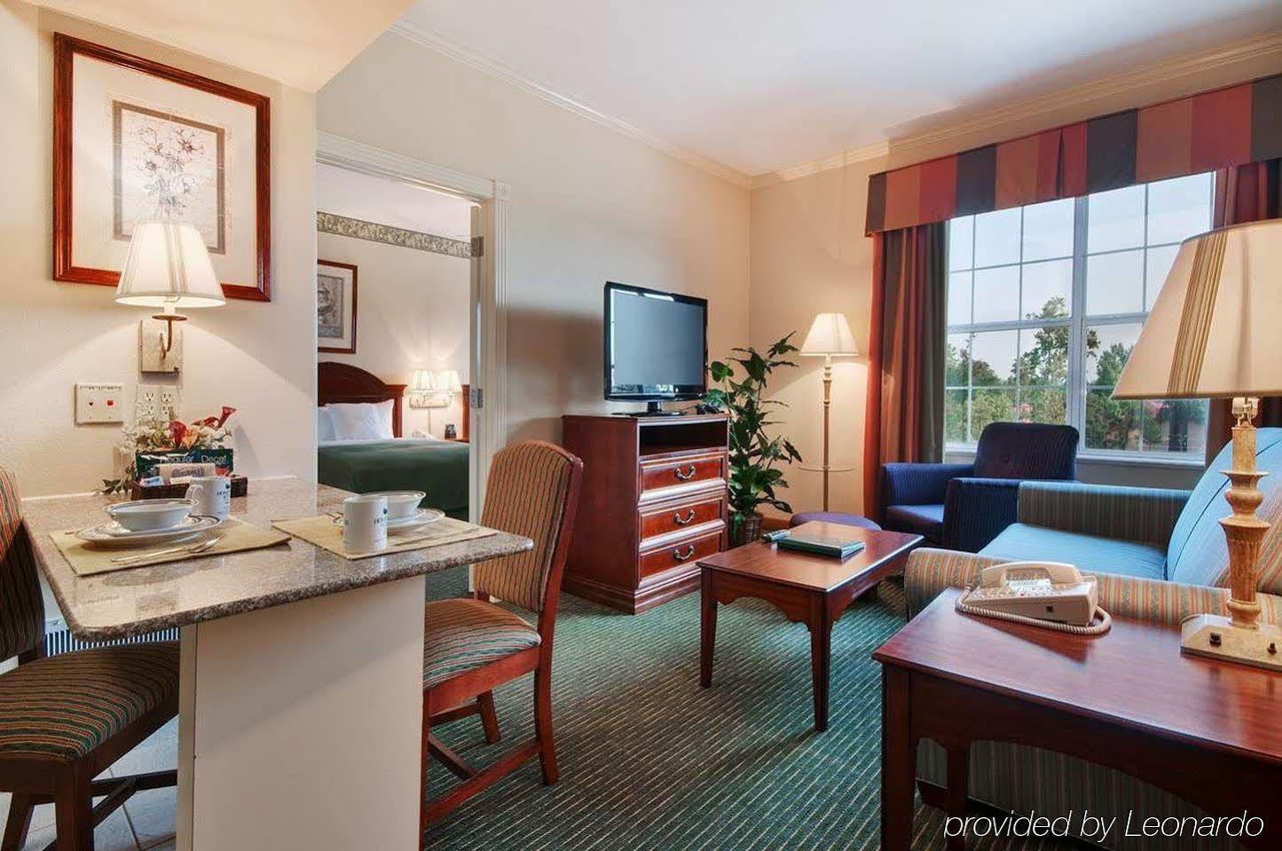 Homewood By Hilton Houston-woodlands-shenandoah 3*